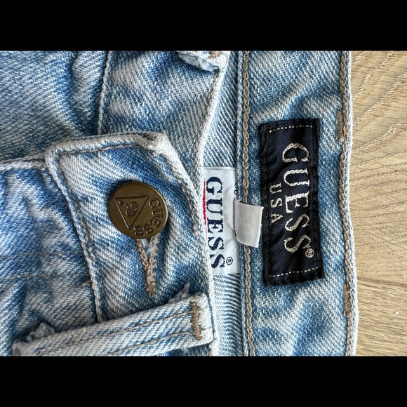 Vintage Guess shorts - Picture 3 of 4